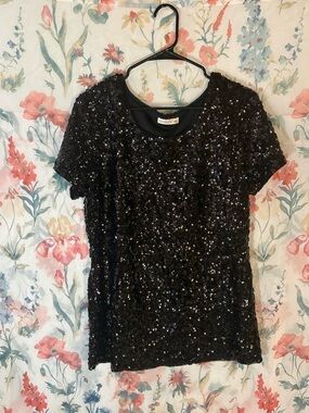 Sequined Short-Sleeve Tee by Manex - Black
